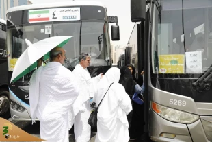 تقدیر حجت‌الاسلام والمسلمین نواب از خادمان زائران در حوزه حمل و نقل شهری 4