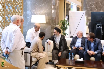 دیدار صمیمی سرپرست حجاج ایرانی با زائران کشورمان در مکه مکرمه _ 2 5
