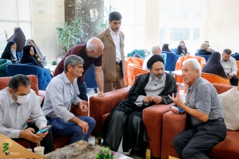دیدار صمیمی سرپرست حجاج ایرانی با زائران کشورمان در مکه مکرمه _ 2 7