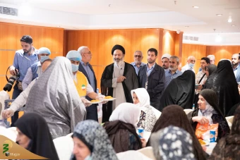 دیدار صمیمی سرپرست حجاج ایرانی با زائران کشورمان در مکه مکرمه _ 2 14