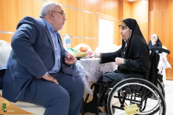 دیدار صمیمی سرپرست حجاج ایرانی با زائران کشورمان در مکه مکرمه _ 2 20