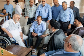 دیدار صمیمی سرپرست حجاج ایرانی با زائران کشورمان در مکه مکرمه _ 2 26