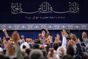 از دریچه دوربین - 21

همایش حج در نجف