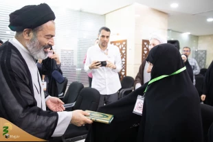 سرپرست حجاج ایرانی؛

وصیت‌نامه شهدا منشور مومنانه زیستن است
 14