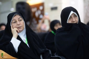 مراسم تجلیل از خانواده معظم شهدا  7