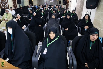مراسم تجلیل از خانواده معظم شهدا  13