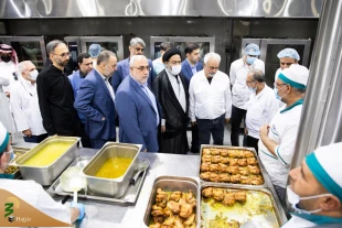 طبخ ۵۵ هزار پرس غذا در آشپزخانه مرکزی اَفندی مکه 2