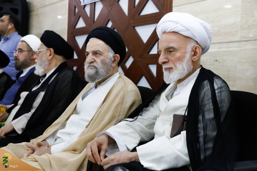 سرپرست حجاج ایرانی دردیدار با نمایندگان مراجع تقلید درمکه مطرح کرد:

برخی اقدامات عربستان درموسم های حج گذشته سابقه نداشته است 9