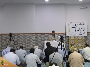 اقامة مراسم الرابع لقراءة دعاء الکمیل فی مکة المکرمة 4