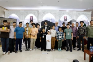 لقاء حميم بين رئيس بعثة الحجاج الايرانيين و الشباب و المراهقين