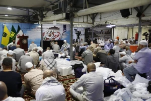 با حضور حجت‌الاسلام والمسلمین نواب؛

مراسم شب عید قربان در منا برگزار شد