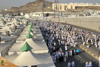 عزیمت زائران بیت‌الله‌الحرام به سرزمین منا
 31