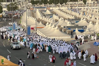 عزیمت زائران بیت‌الله‌الحرام به سرزمین منا
 13
