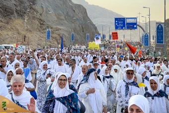 عزیمت زائران بیت‌الله‌الحرام به سرزمین منا
 27