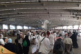 مناسک حج تمتع  زائران بیت‌الله‌الحرام در روز عید قربان 3