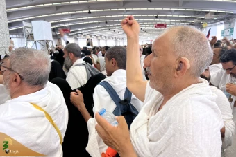 مناسک حج تمتع  زائران بیت‌الله‌الحرام در روز عید قربان 21