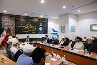 حجت‌الاسلام والمسلمین نواب تأکید کرد؛

برنامه‌های فرهنگی برای زائران شیعه و سنی یکنواخت برگزار می شود 10