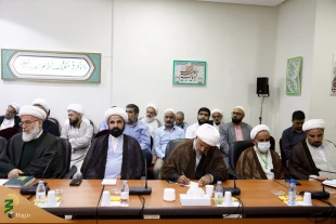 Hojjat Al-Islam Navvab: Cultural Programs Are Held for Both Shia and Sunni Pilgrims 5