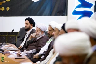 تأكيد حجة الإسلام نواب علي اقامة البرامج الثقافية لكل من الحجاج الشيعة و السنة بشكل موحد 5