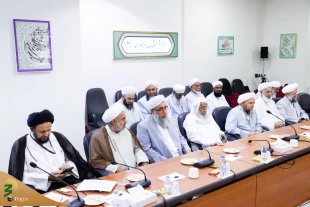 سرپرست حجاج ایرانی در جمع علمای کاروان های اهل سنت در مکه؛

وحدت علمای اهل تسنن و تشیع کشورمان مثال زدنی است 8