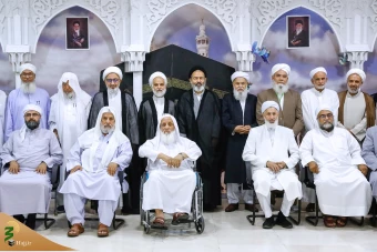  دیدار با  جمعی از علما و روحانیون کاروان های اهل سنت در مکه مکرمه 2