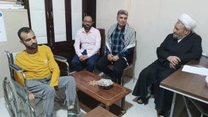 دیدار مسئول دفتر نمایندگی بعثه مقام معظم رهبری در عراق با حافظ روشن دل و معلول قرآنی