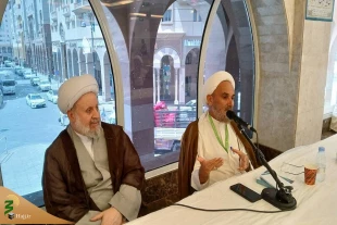 در دومین جلسه روحانیون در مدینه تأکید شد؛
ضرورت معرفی آثار اسلامی شهر پیامبر(ص) به زائران مدینه بعد
 2