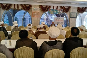 جلسه هم‌اندیشی خادمان فرهنگی در مدینه منوره برگزارشد