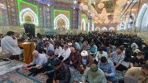 برگزاری اربعین شهدای خدمت با زمزمه دعای کمیل در خیمه گاه حسینی کربلا
