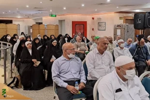 استقبال زائران ایرانی مدینه بعد از محافل انس با قرآن 3