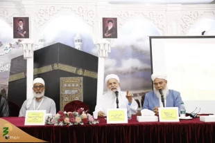 تقدیر النشاطات و الخدمات العلمیة و التقریبیة للمولوی إسحاق مدنی فی الموتمر العلمی لحجاج اهل السنة المثقفین فی مکة 6