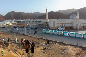زیارت دوره زائران در مدینه منوره 13