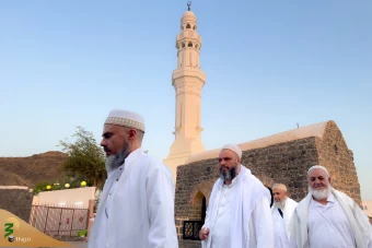 زیارت دوره زائران در مدینه منوره 5