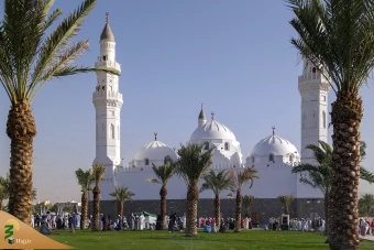 زیارت دوره زائران در مدینه منوره 11
