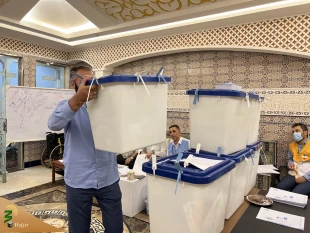 Hojjat Al-Islam Navvab Appreciates Enthusiastic Presence of Iranian Pilgrims at Ballot Boxes 7