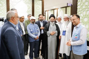 تمام مسلمانان در استفاده از امکانات حرم مساوی اند+عکس