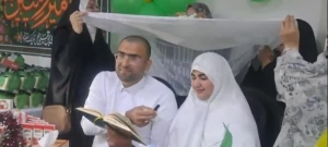 بازگشت حاجیانی که در مکه ازدواج کردند + فیلم