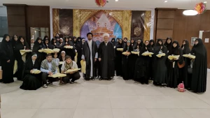 دیدار مسئول نمایندگی بعثه با کاروان بانوان حافظ قرآن کریم در سفر کربلا