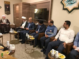 در نشست دست‌اندرکاران حج در مدینه تأکید شد؛
ضرورت تداوم نظارت میدانی بر خدمات‌رسانی به زائران مدینه بعد
 4