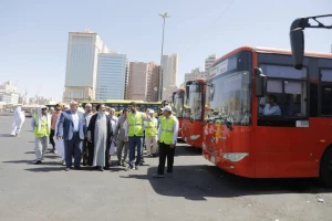 زيارة رئيس الحجاج الإيرانيين للنقل داخل مكة المكرمة