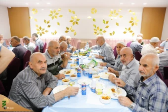 دیدار صمیمی سرپرست حجاج ایرانی با زائران کشورمان در مکه مکرمه _ 4 5