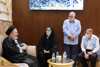 دیدار صمیمی سرپرست حجاج ایرانی با زائران کشورمان در مکه مکرمه _ 4 14