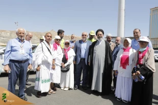 Head of Iranian Pilgrims Visits Intra-City Transport in Mecca 9