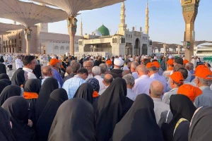 رئیس ستاد مدینه اعلام کرد:

17 تیرماه؛ آخرین ورودی زائران مدینه بعد به شهر پیامبر(ص)