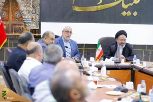 در آخرین نشست شورای برنامه ریزی بعثه و سازمان حج در مکه عنوان شد،

قدردانی سرپرست حجاج ایرانی از مشارکت مردم و زائران کشورمان در انتخابات ریاست جمهوری 9