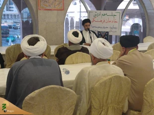 تأکید بر ضرورت حفظ برکات حج در هفتمین جلسه خادمان فرهنگی در مدینه 6