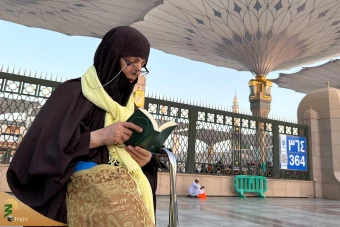 در آستان بقیع 19