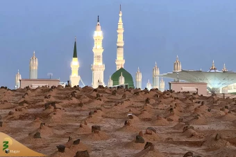 در آستان بقیع 7