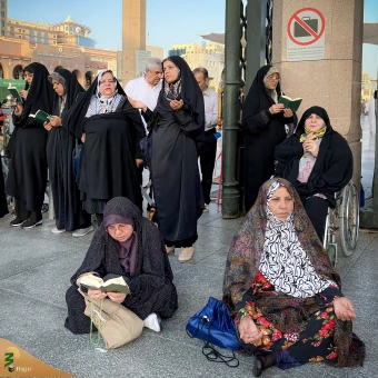 در آستان بقیع 17