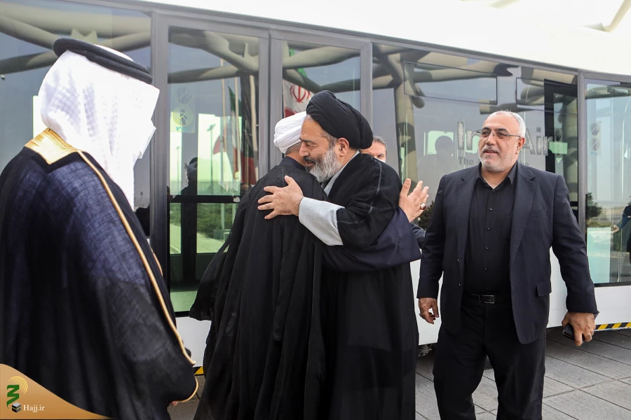 بازگشت نماینده ولی فقیه و سرپرست حجاج ایرانی از سرزمین وحی 16